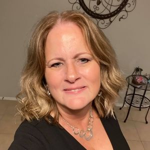 Meet your Posher, Lynn